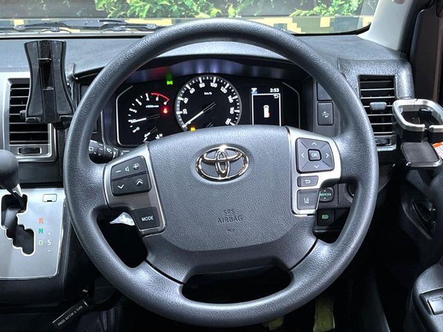 TOYOTA HIACE van 2WD 2025