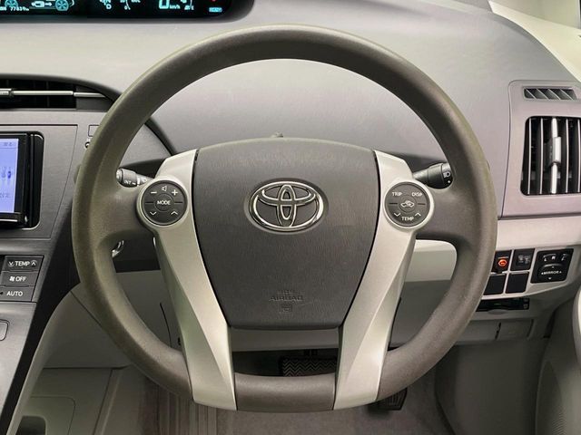 TOYOTA PRIUS 2011