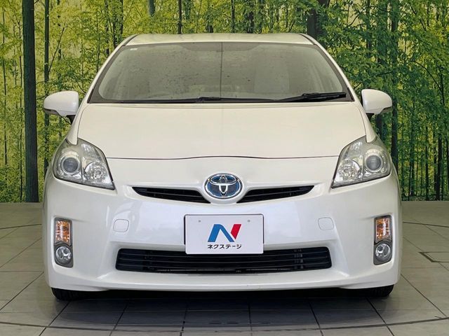 TOYOTA PRIUS 2011