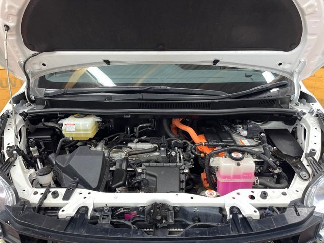 TOYOTA NOAH HYBRID 2020