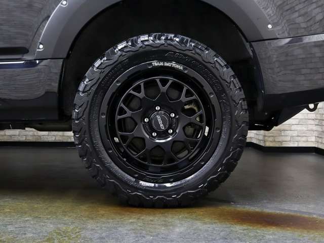 MITSUBISHI DELICA D:5 4WD 2023