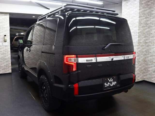 MITSUBISHI DELICA D:5 4WD 2023