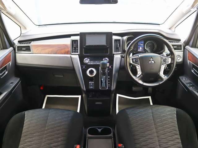 MITSUBISHI DELICA D:5 4WD 2023