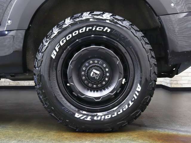 MITSUBISHI DELICA D:5 4WD 2023