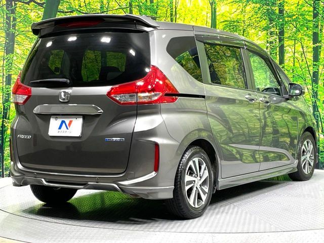 HONDA FREED HYBRID 2023