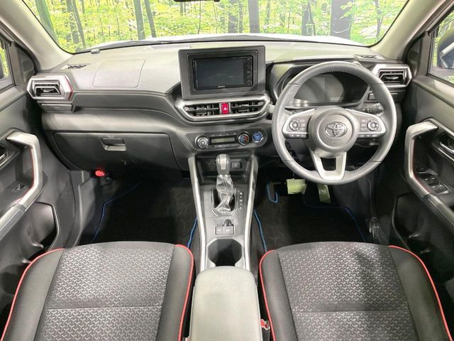 TOYOTA RAIZE HYBRID 2024