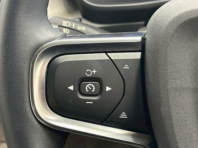 VOLVO VOLVO XC40 2022