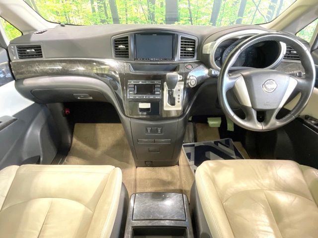 NISSAN ELGRAND 2013