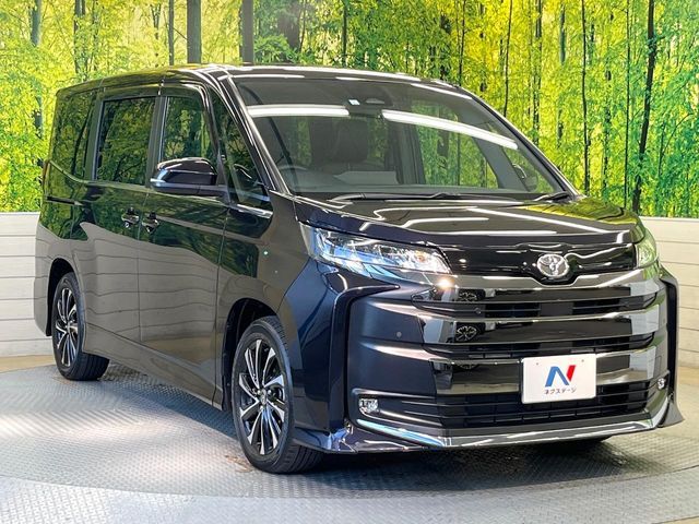 TOYOTA NOAH 2023