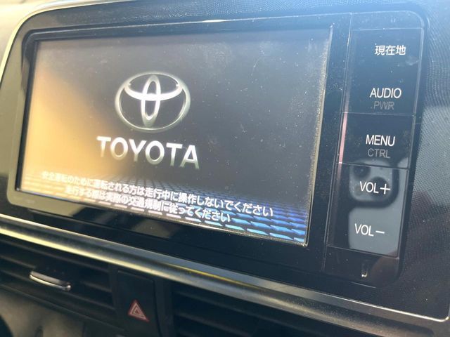 TOYOTA SIENTA HYBRID 2015