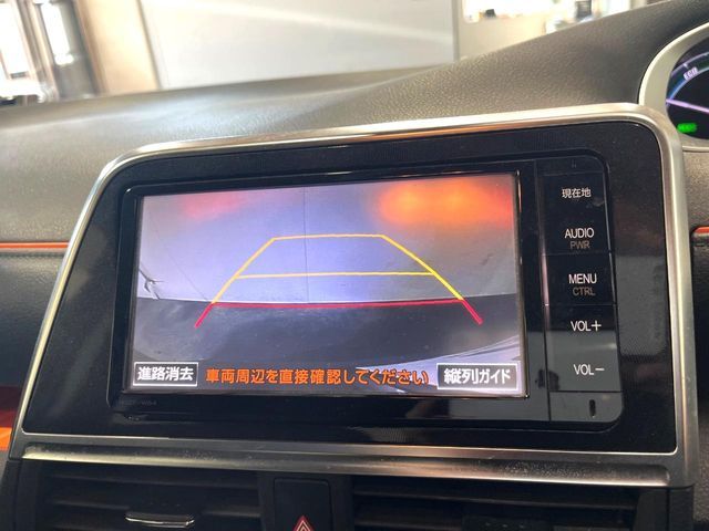 TOYOTA SIENTA HYBRID 2015