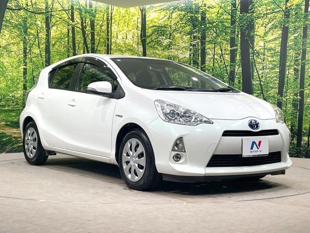 TOYOTA AQUA 2012