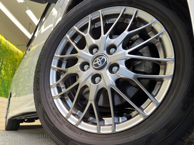 TOYOTA NOAH HYBRID 2019