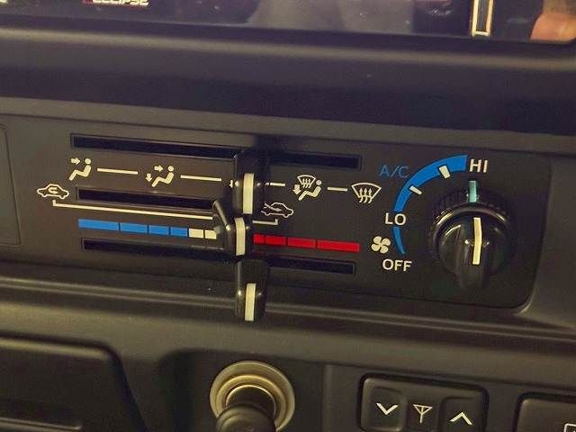 TOYOTA LANDCRUISER van 2015