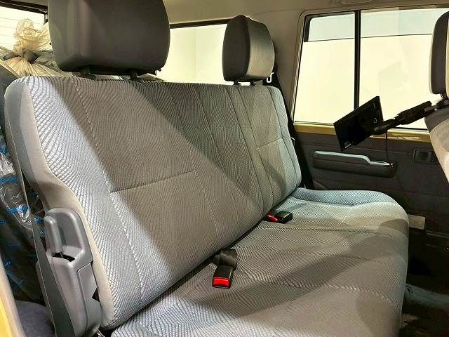 TOYOTA LANDCRUISER van 2015