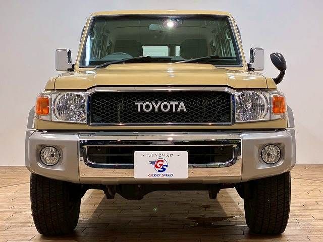 TOYOTA LANDCRUISER van 2015