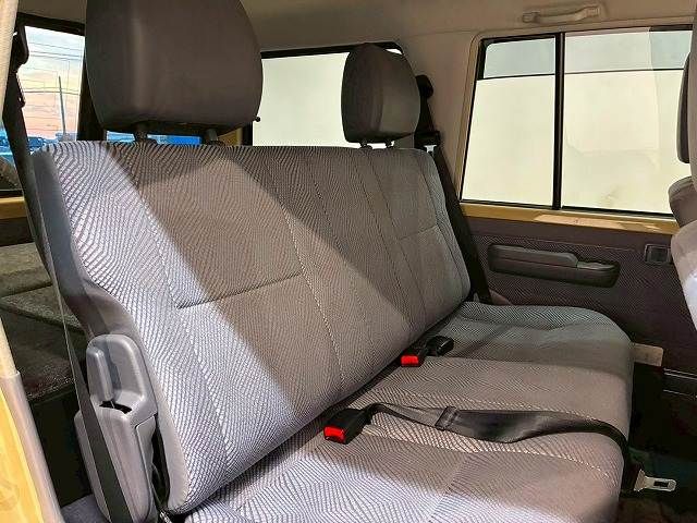 TOYOTA LANDCRUISER van 2015