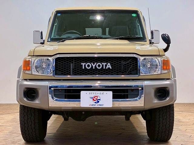 TOYOTA LANDCRUISER van 2015