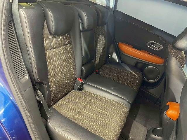 HONDA VEZEL HYBRID 2014