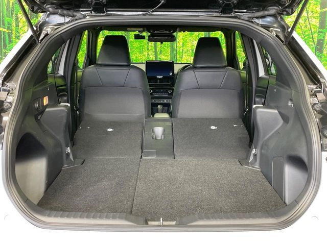 TOYOTA YARIS CROSS HYBRID 2025