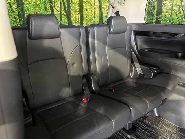 TOYOTA VELLFIRE 2015