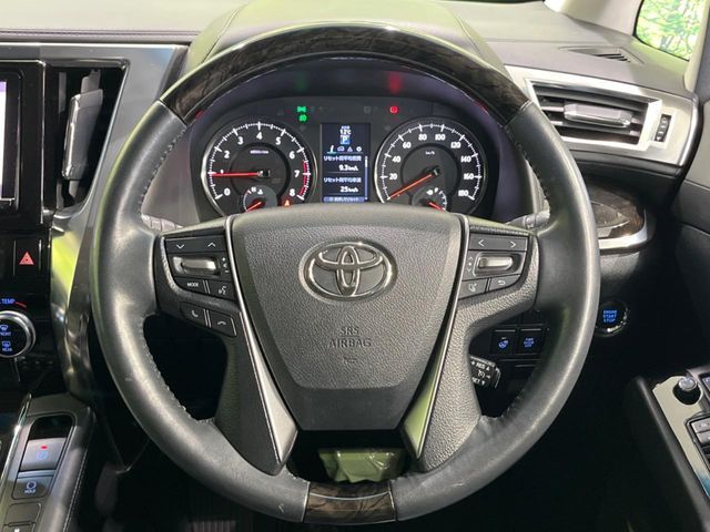 TOYOTA VELLFIRE 2015