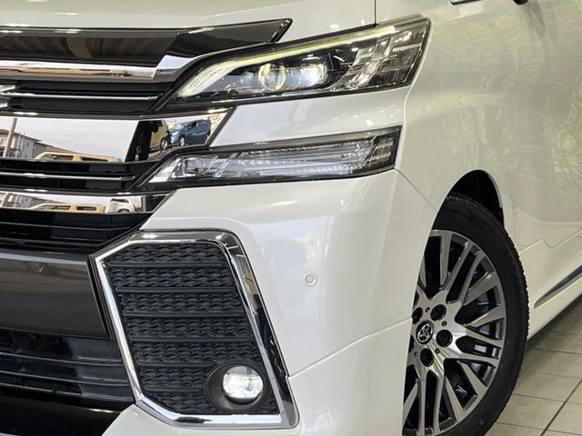 TOYOTA VELLFIRE 2015