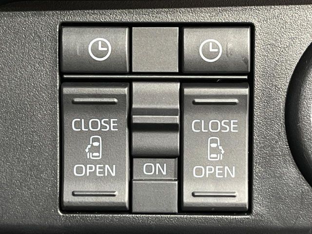 TOYOTA ROOMY 4WD 2024