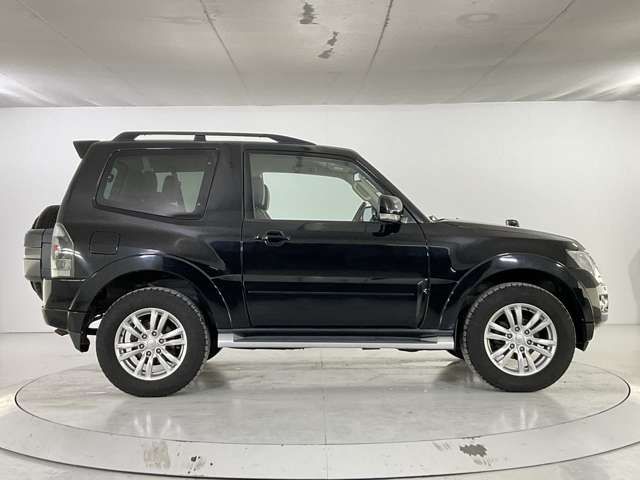 MITSUBISHI PAJERO wagon 2015