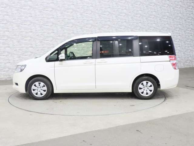 HONDA STEPWAGON 4WD 2010