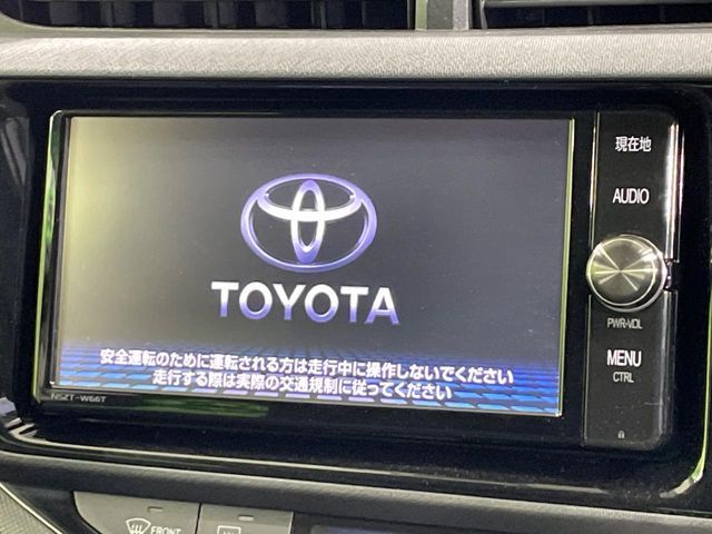 TOYOTA AQUA 2017