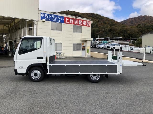 MITSUBISHI CANTER 2025