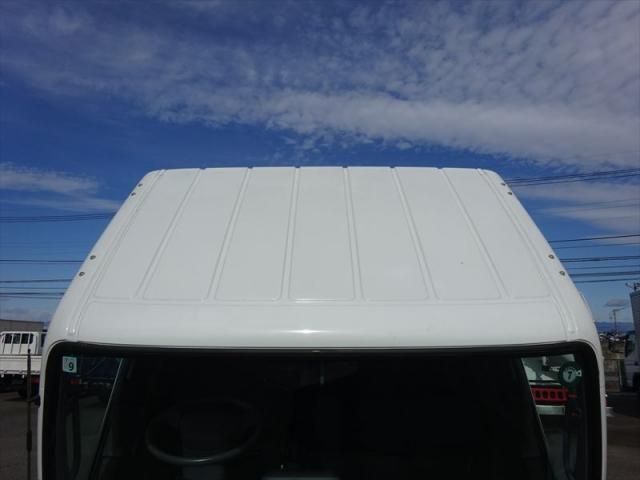 MITSUBISHI CANTER 2010