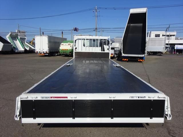 MITSUBISHI FUSOU FIGHTER 2025