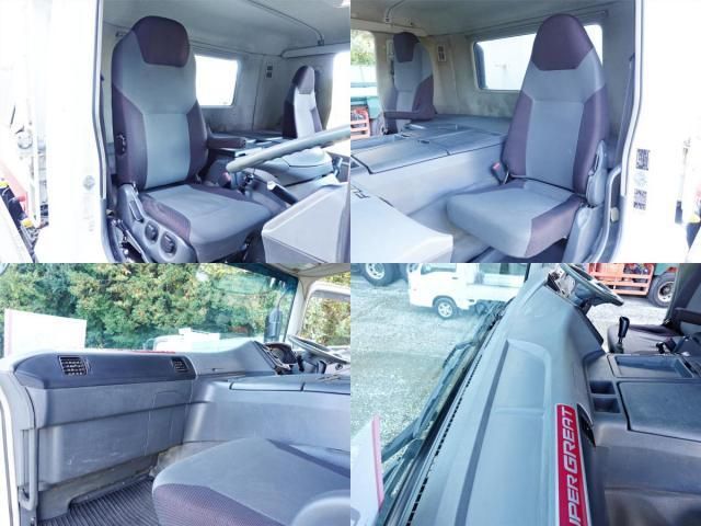 MITSUBISHI FUSOU SUPER GREAT 2014