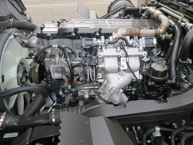 MITSUBISHI FUSOU FIGHTER 2025