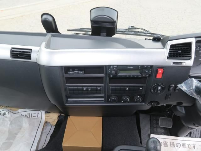 MITSUBISHI FUSOU FIGHTER 2025