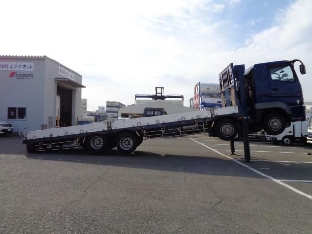 MITSUBISHI FUSOU SUPER GREAT 2015