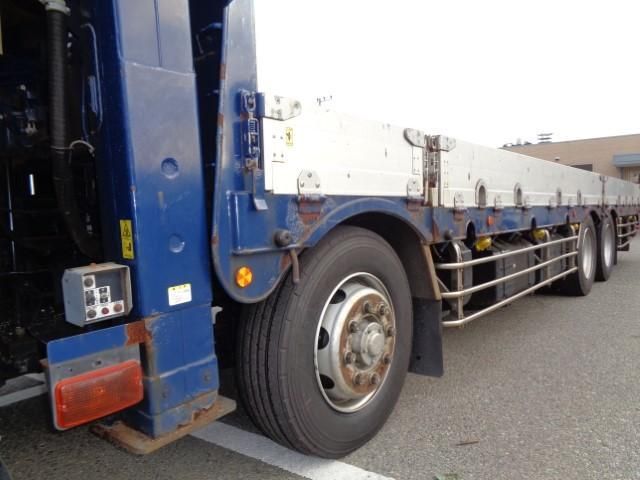 MITSUBISHI FUSOU SUPER GREAT 2015