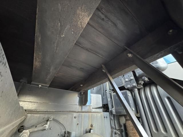 MITSUBISHI FUSOU SUPER GREAT 2011