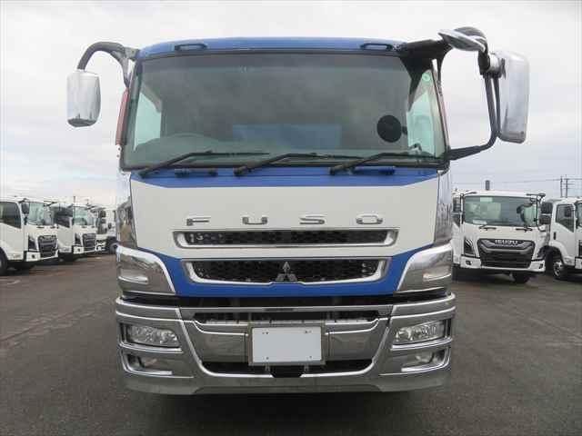 MITSUBISHI FUSOU SUPER GREAT 2015