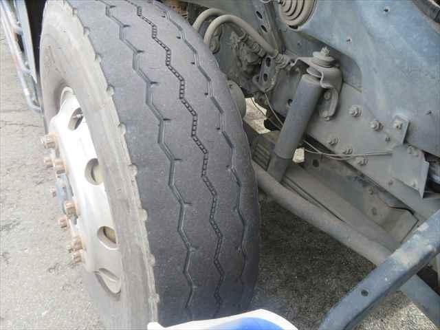 MITSUBISHI FUSOU SUPER GREAT 2015