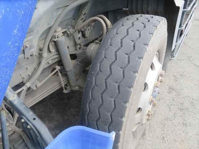 MITSUBISHI FUSOU SUPER GREAT 2015