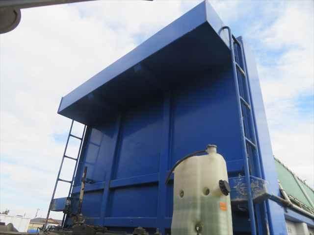 MITSUBISHI FUSOU SUPER GREAT 2015