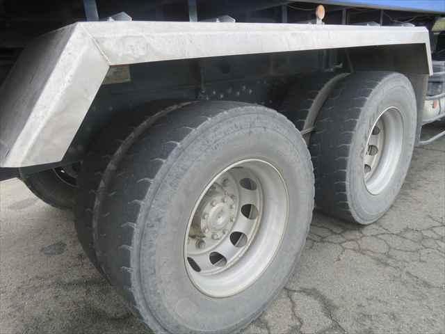 MITSUBISHI FUSOU SUPER GREAT 2015