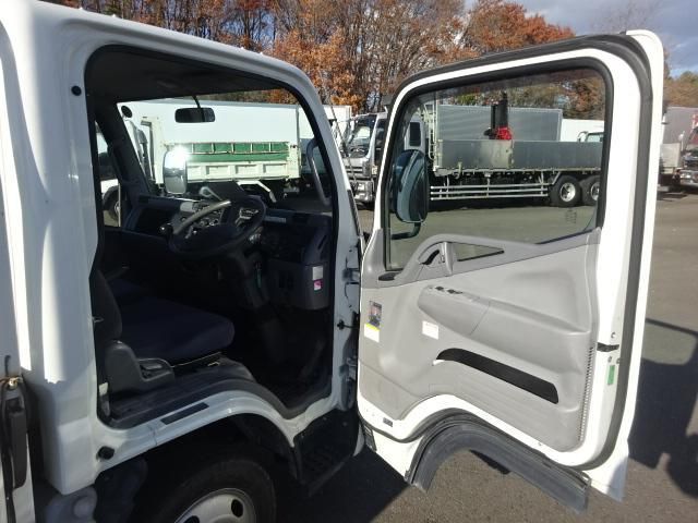 MITSUBISHI CANTER 2010