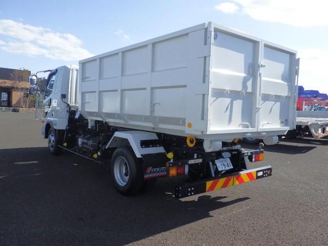 MITSUBISHI FUSOU FIGHTER 2025