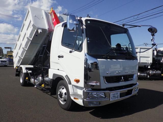 MITSUBISHI FUSOU FIGHTER 2025