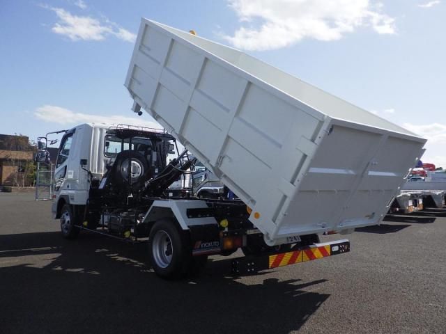 MITSUBISHI FUSOU FIGHTER 2025