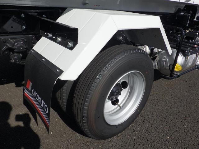 MITSUBISHI FUSOU FIGHTER 2025